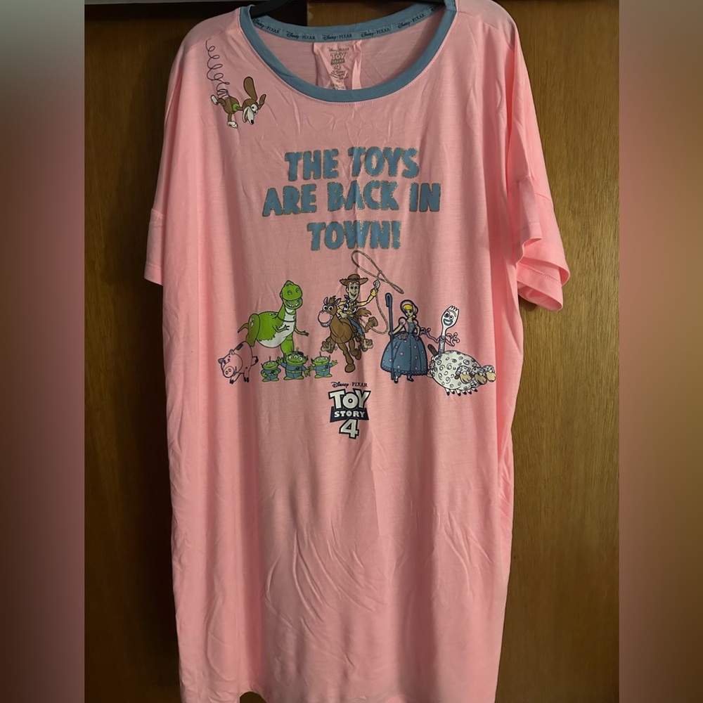 Pixar Disney Toy Story 4 nightshirt